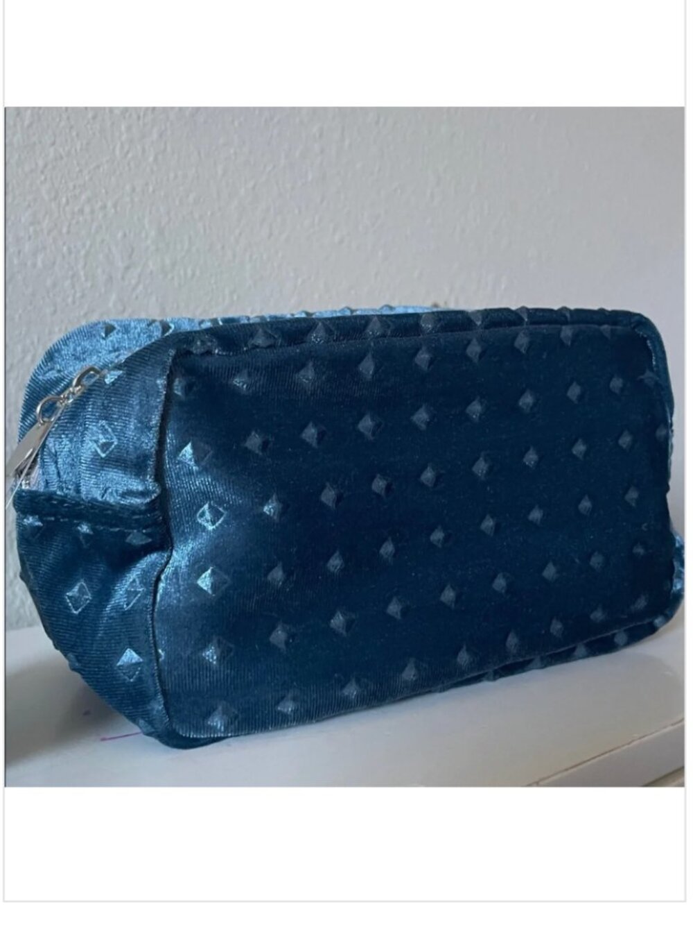 $1💕 Velvet Cosmetics Bag